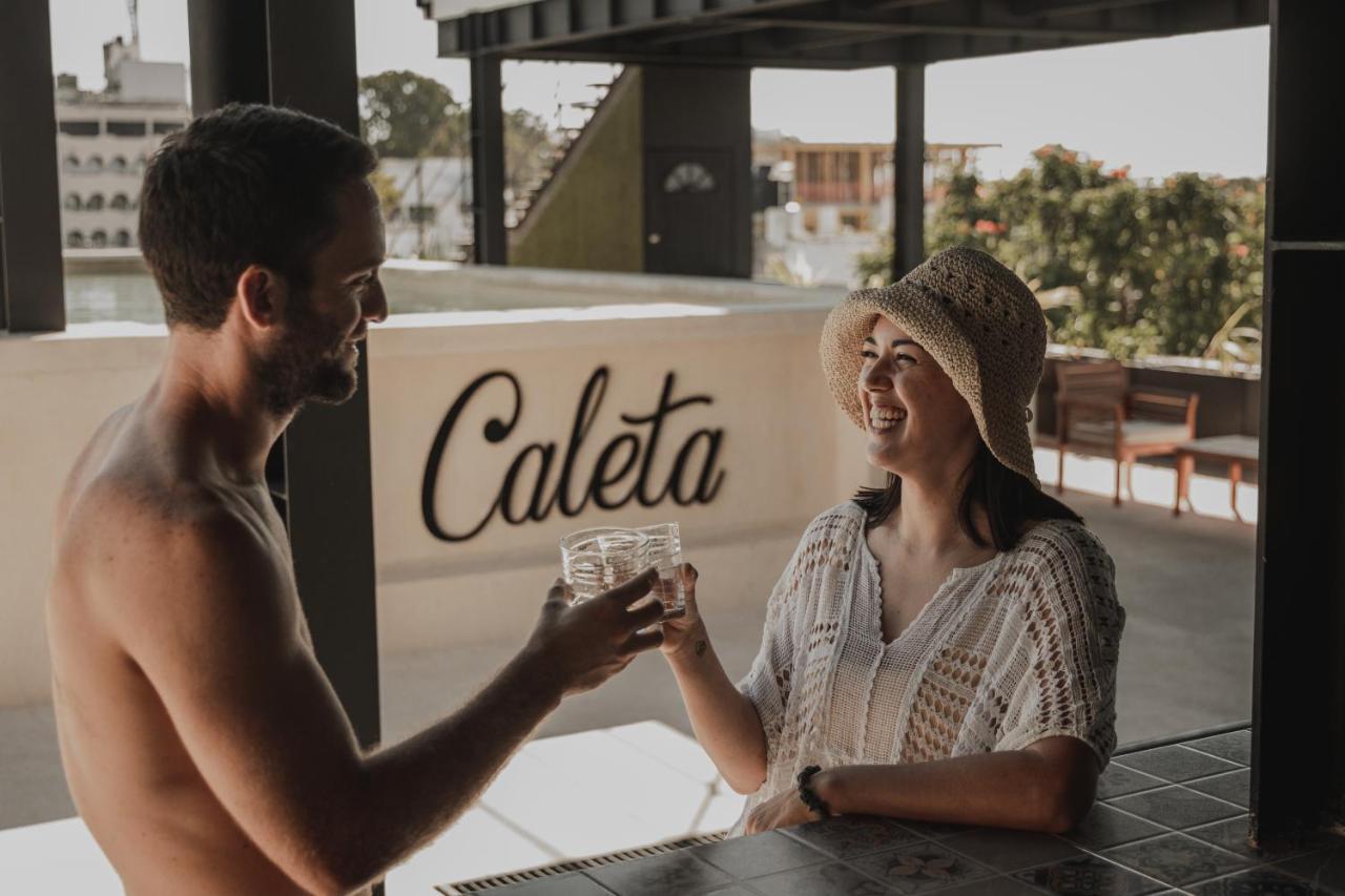 Caleta Hostel Rooftop & Pool 칸쿤 외부 사진