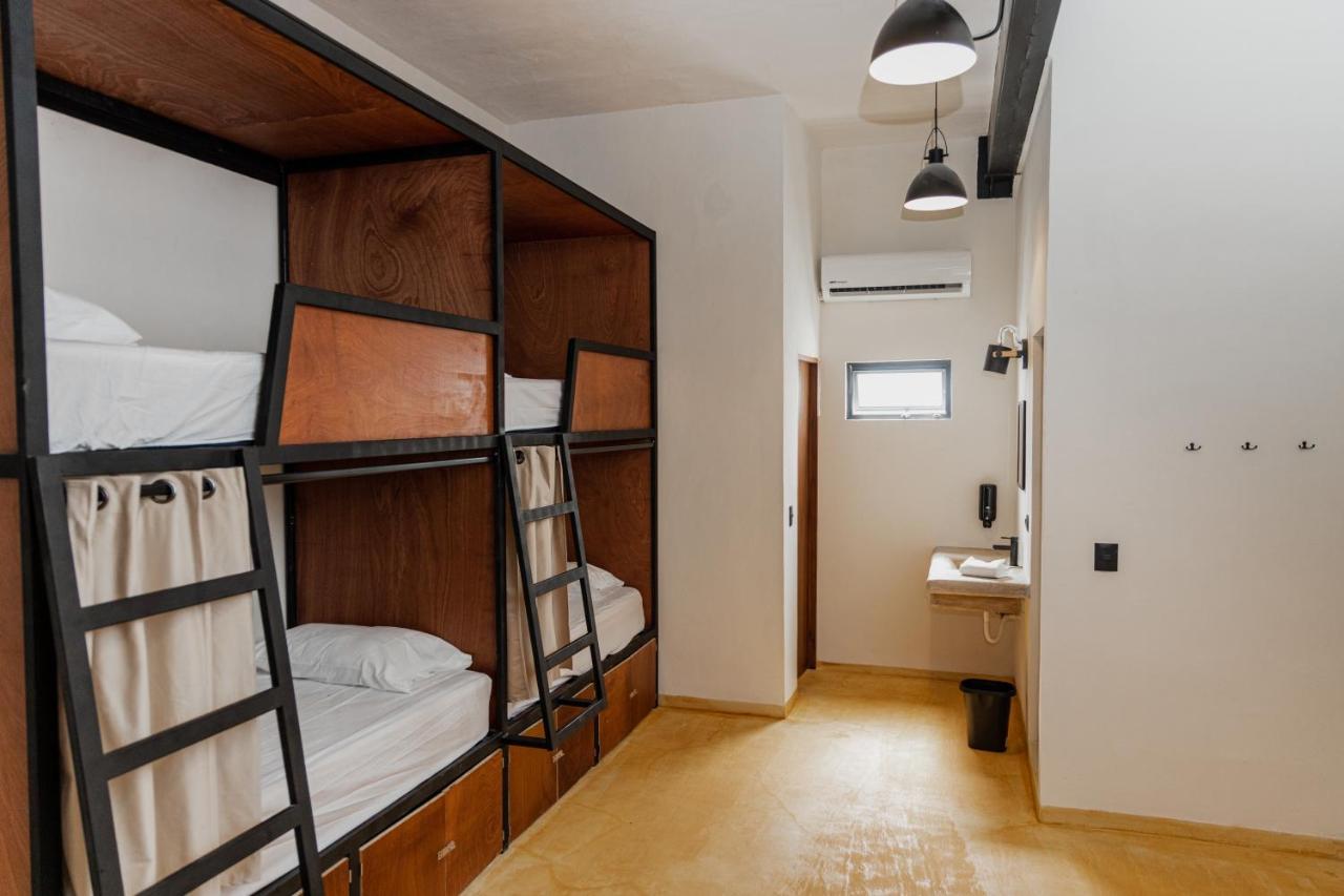 Caleta Hostel Rooftop & Pool 칸쿤 외부 사진